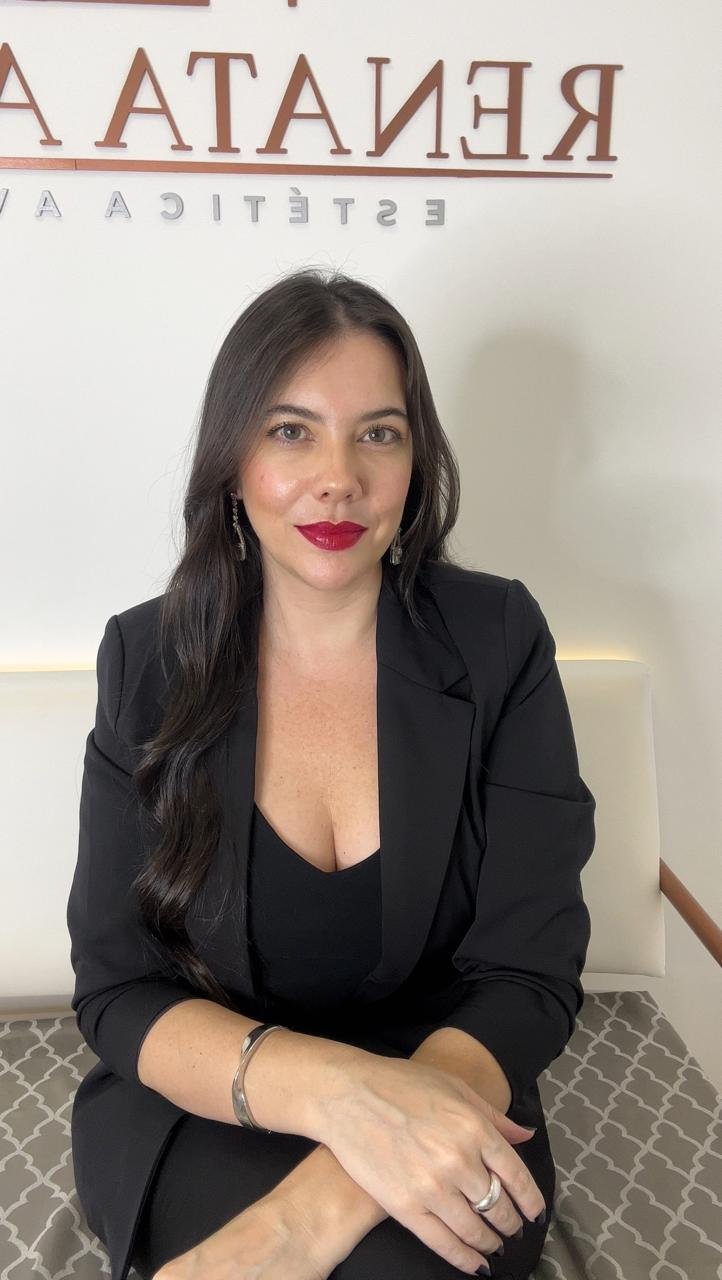Renata Araújo, Biomédica Esteta